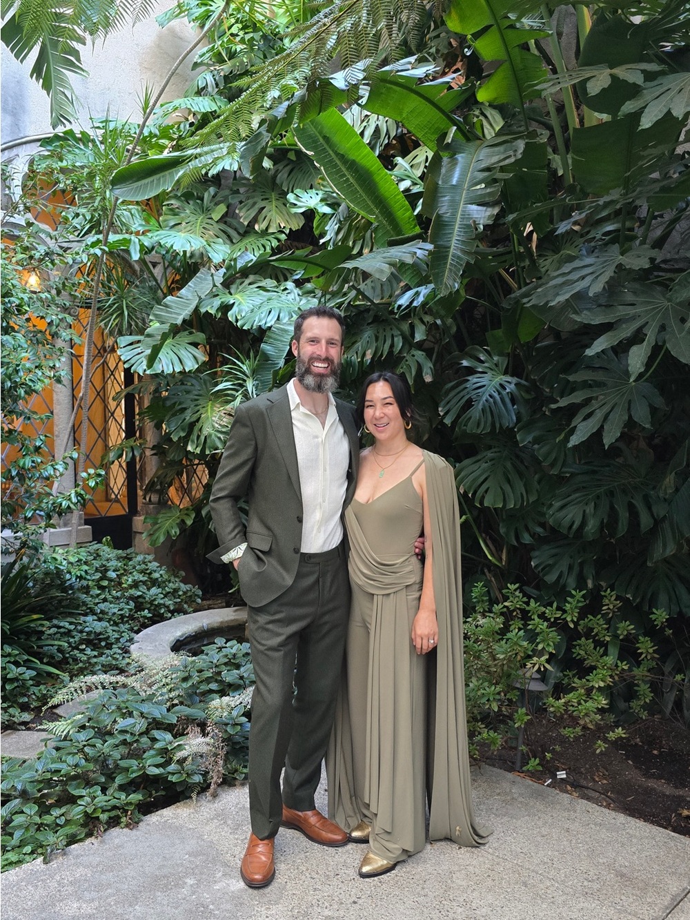 Club London cape jumpsuit sage - Picture 4 of 4